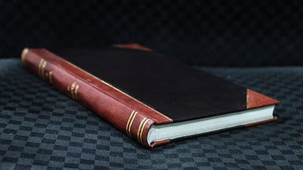 Antologia de poetas extranjeros antiguos y contemporaneos; version castellana de Jose Pablo Rivas (1920) [Leatherbound]