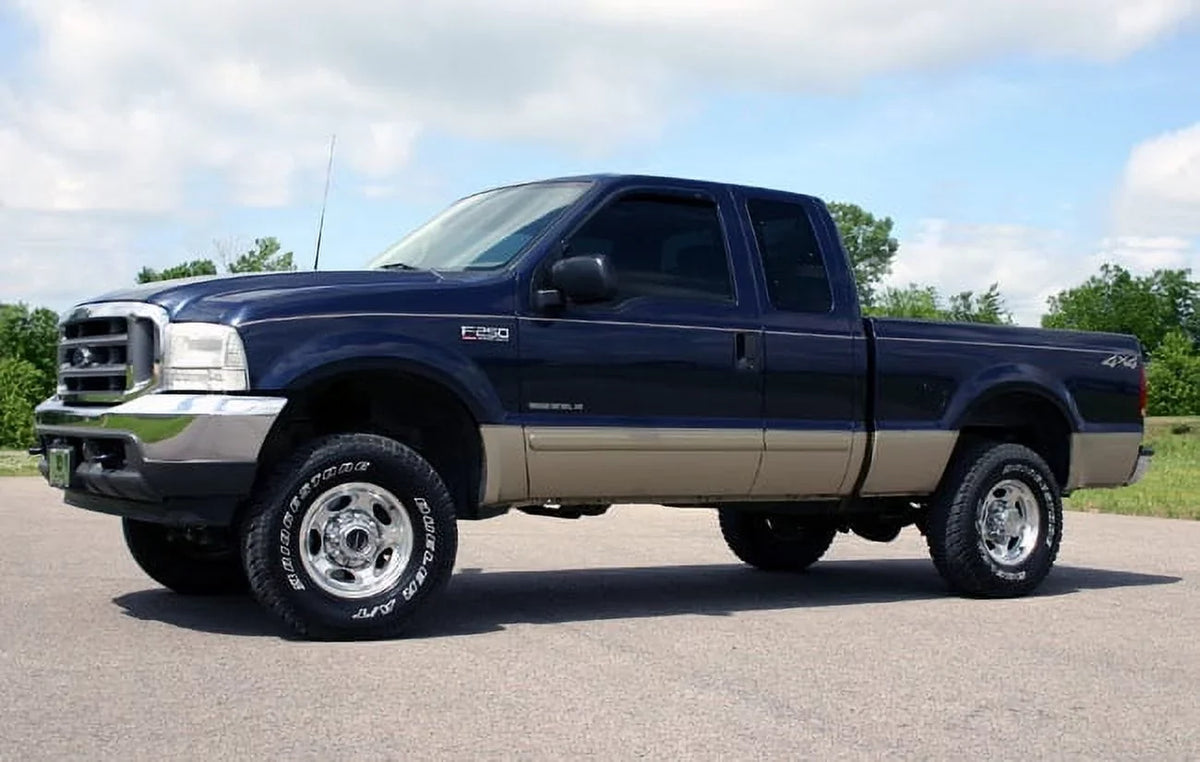 Rough Country 2.5" Leveling Kit w/V2 Shocks for 1999-2004 Super Duty 4WD - 48970